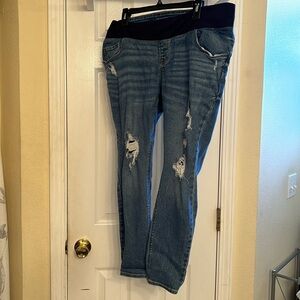Old Navy Maternity Rockstar Super Skinny Jeans